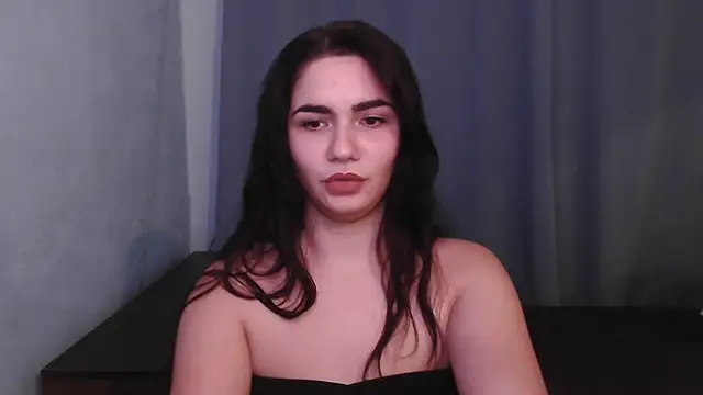 HannahMeid online show from December 7, 9:55 pm