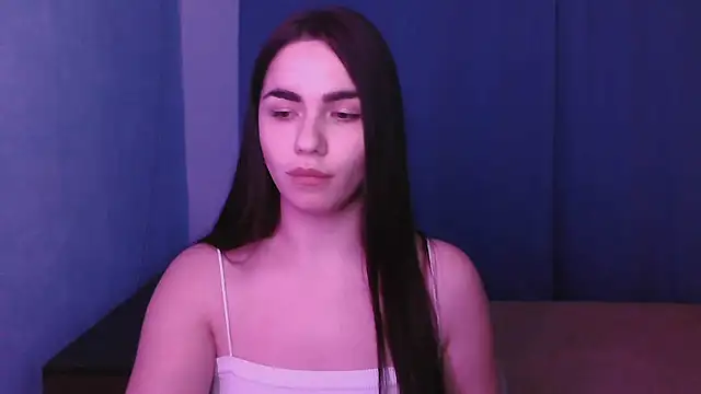 HannahMeid online show from January 6, 7:35 pm