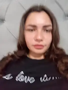 HannahMeid online show from September 17, 9:33 am