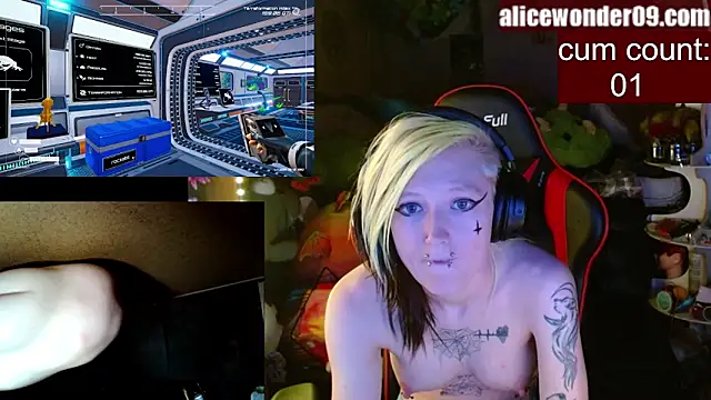 Snapshot of alicewonder09 chatting on February 5, 4:27 am alicewonder09 online show from February 5, 4:27 am