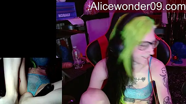 alicewonder09 online show from March 14, 3:34 am