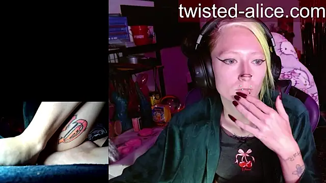 alicewonder09 online show from June 5, 3:02 am