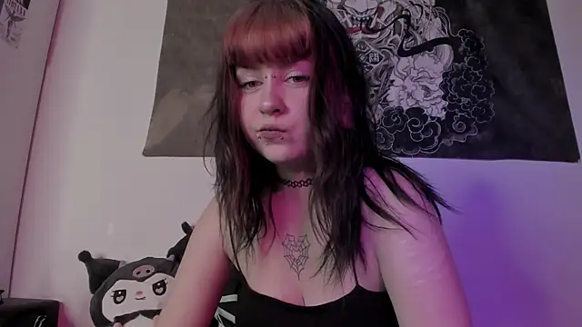 t0riayun0 online show from December 18, 11:40 pm