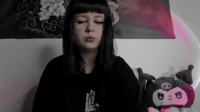 t0riayun0 online show from January 13, 9:52 pm