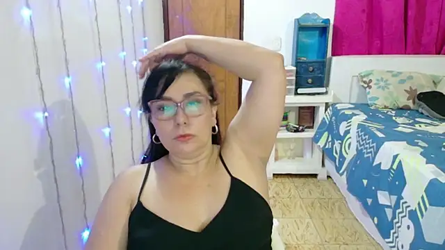 hottplay online show from September 14, 10:36 am