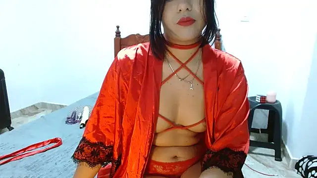 Amal Hadid online show from March 20, 8:19 pm