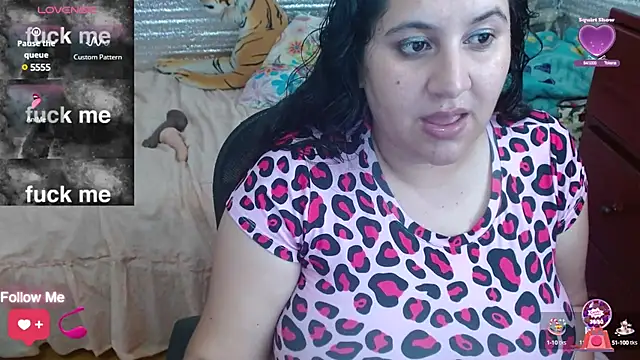 Snapshot of EMILY-NESSA chatting on March 19, 7:38 pm EMILY-NESSA online show from March 19, 7:38 pm