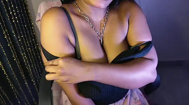 Snapshot of Your_Devika chatting on January 10, 11:00 am Your Devika online show from January 10, 11:00 am