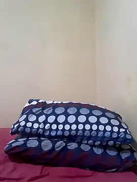 Snapshot of Sexy-queen99xx chatting on February 17, 9:56 am Sexy-queen99xx online show from February 17, 9:56 am