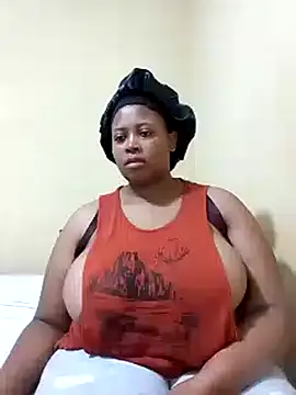 Snapshot of Sexy-queen99xx chatting on February 20, 1:46 am Sexy-queen99xx online show from February 20, 1:46 am