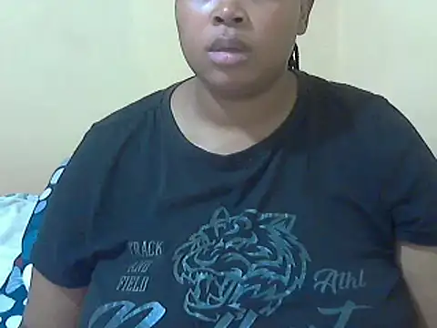 Snapshot of Sexy-queen99xx chatting on February 27, 9:54 am Sexy-queen99xx online show from February 27, 9:54 am