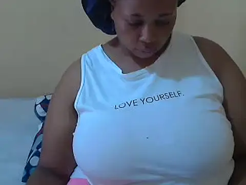 Snapshot of Sexy-queen99xx chatting on March 9, 8:18 am Sexy-queen99xx online show from March 9, 8:18 am