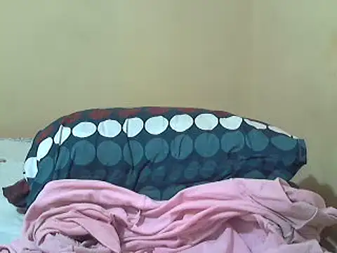 Snapshot of Sexy-queen99xx chatting on March 11, 10:51 am Sexy-queen99xx online show from March 11, 10:51 am