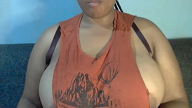 Snapshot of Sexy-queen99xx chatting on October 15, 2:55 am Sexy-queen99xx online show from October 15, 2:55 am