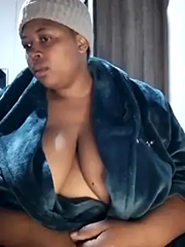 Snapshot of Sexy-queen99xx chatting on July 9, 4:33 pm Sexy-queen99xx online show from July 9, 4:33 pm