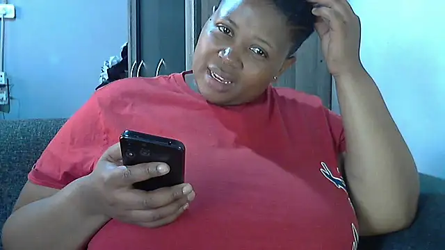 Snapshot of Sexy-queen99xx chatting on August 2, 11:08 am Sexy-queen99xx online show from August 2, 11:08 am