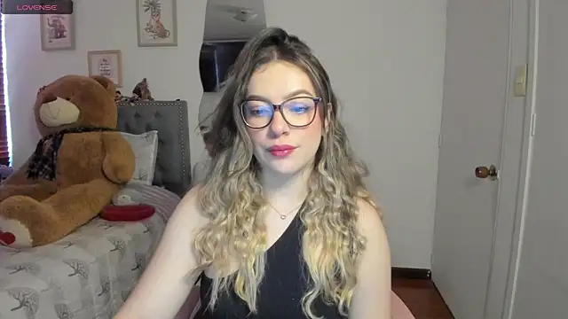Snapshot of samysweet_8 chatting on May 1, 12:54 pm samysweet 8 online show from May 1, 12:54 pm