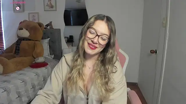 Snapshot of samysweet_8 chatting on May 27, 2:03 pm samysweet 8 online show from May 27, 2:03 pm