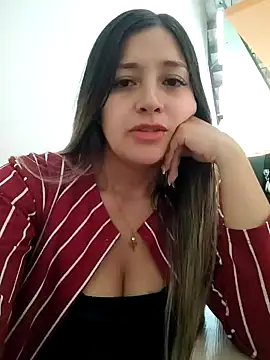 Snapshot of alana_69 chatting on December 2, 4:53 pm alana 69 online show from December 2, 4:53 pm