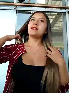 Snapshot of alana_69 chatting on January 7, 5:31 pm alana 69 online show from January 7, 5:31 pm