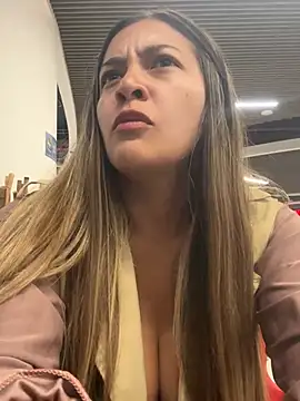 Snapshot of alana_69 chatting on January 21, 7:28 pm alana 69 online show from January 21, 7:28 pm