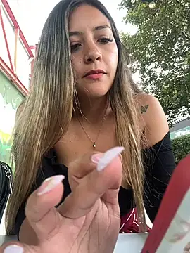 Snapshot of alana_69 chatting on February 26, 7:27 pm alana 69 online show from February 26, 7:27 pm