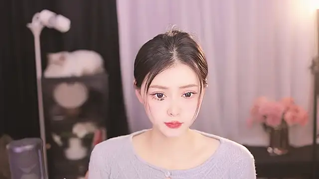 Ocean--Lili online show from February 27, 2:10 pm