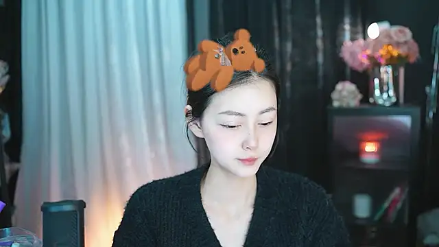 Ocean--Lili online show from March 12, 2:12 pm