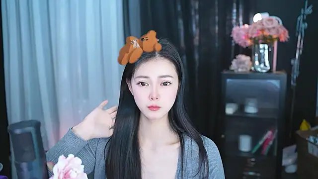 Ocean--Lili online show from March 13, 5:18 pm