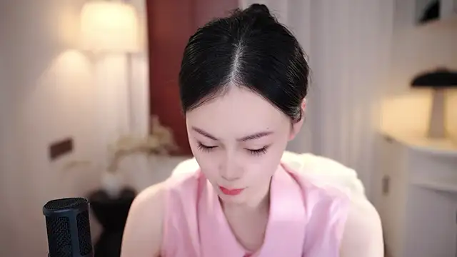 Ocean--Lili online show from September 12, 2:17 pm