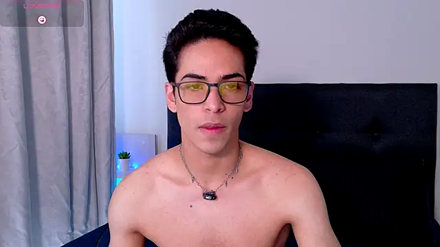 aodaboyyy online show from December 19, 1:18 pm