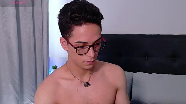 aodaboyyy online show from January 13, 1:38 pm