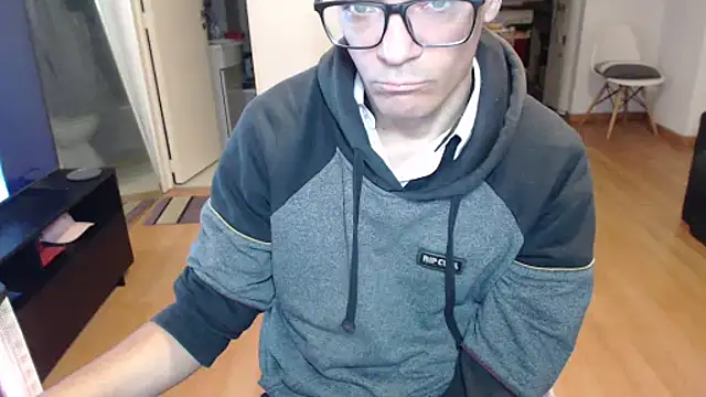 guachin hunk online show from May 8, 4:29 am