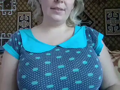 Snapshot of Diana_Britt chatting on December 14, 9:29 am Diana Britt online show from December 14, 9:29 am