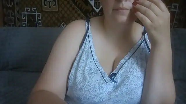 Snapshot of Diana_Britt chatting on July 4, 12:11 pm Diana Britt online show from July 4, 12:11 pm