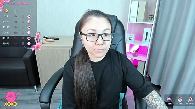 Snapshot of gentle_muse chatting on March 20, 12:19 am gentle muse online show from March 20, 12:19 am