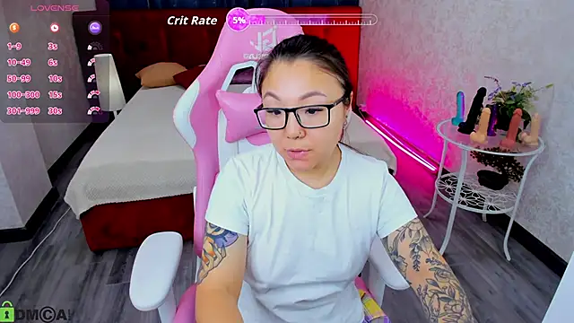 Snapshot of gentle_muse chatting on October 15, 12:22 am gentle muse online show from October 15, 12:22 am