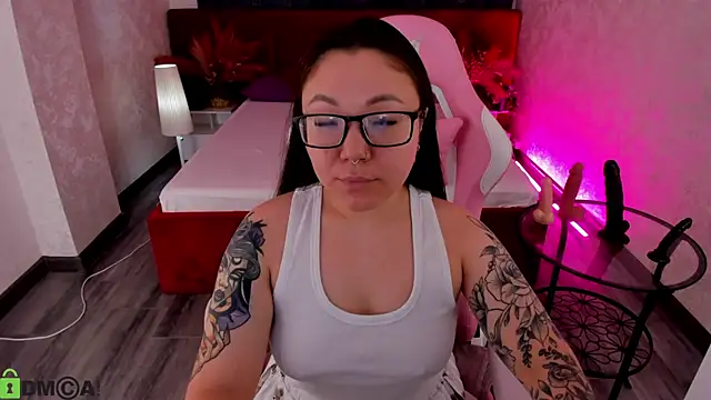 gentle muse online show from April 8, 11:59 pm