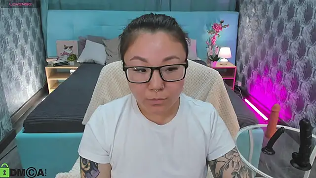 gentle muse online show from April 19, 12:11 am