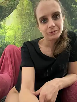 LadyChantale online show from January 3, 4:48 pm