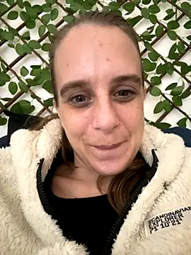 LadyChantale online show from November 24, 6:13 am