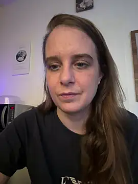 LadyChantale online show from April 11, 7:45 am