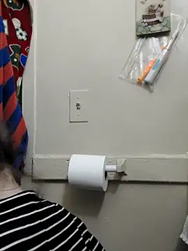 Snapshot of Snowbunnycake_131 chatting on January 19, 8:07 am Snowbunnycake 131 online show from January 19, 8:07 am