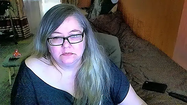 Snapshot of sex2 chatting on March 5, 1:31 am sex2 online show from March 5, 1:31 am