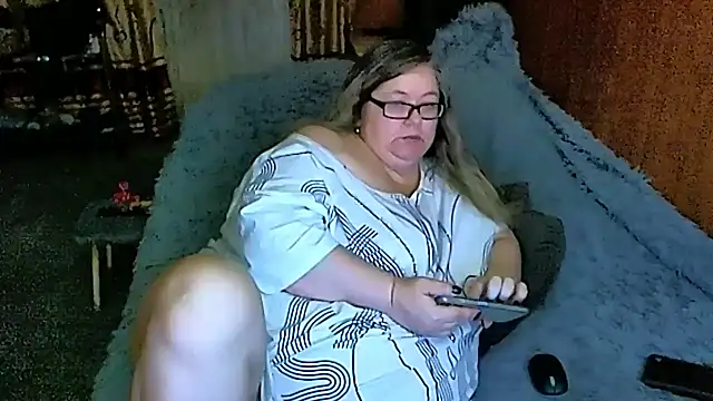 Snapshot of sex2 chatting on March 9, 12:53 am sex2 online show from March 9, 12:53 am