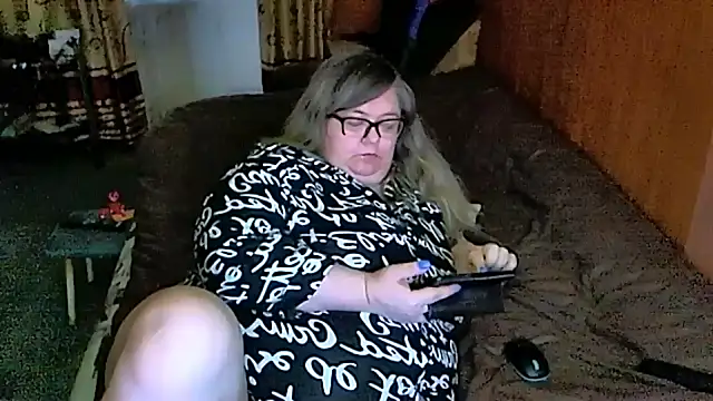 Snapshot of sex2 chatting on March 16, 1:49 am sex2 online show from March 16, 1:49 am