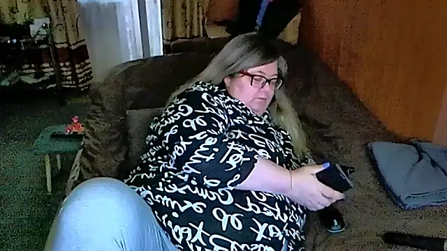 Snapshot of sex2 chatting on March 16, 4:52 am sex2 online show from March 16, 4:52 am