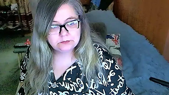 Snapshot of sex2 chatting on March 19, 1:43 am sex2 online show from March 19, 1:43 am