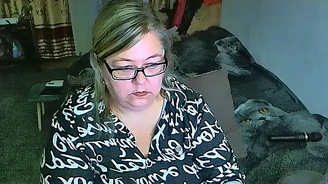 Snapshot of sex2 chatting on September 22, 11:12 am sex2 online show from September 22, 11:12 am