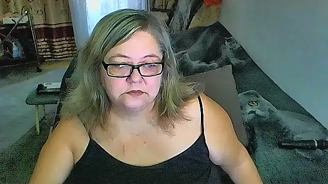 Snapshot of sex2 chatting on September 28, 12:05 am sex2 online show from September 28, 12:05 am